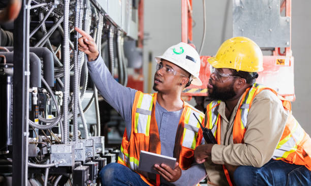 Best Commercial Electrician Services  in Martinsburg, WV